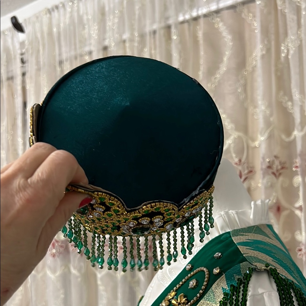 Turkish Embellished Green Vest with Gold beaded and rhinestones 3 pieces - Picture 9 of 14